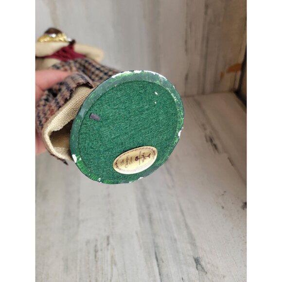 Byers choice Miss cratchit plum pudding caroler Xmas figure decor - Picture 9 of 9